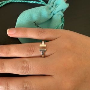 Authentic Tiffany T Ring size 6